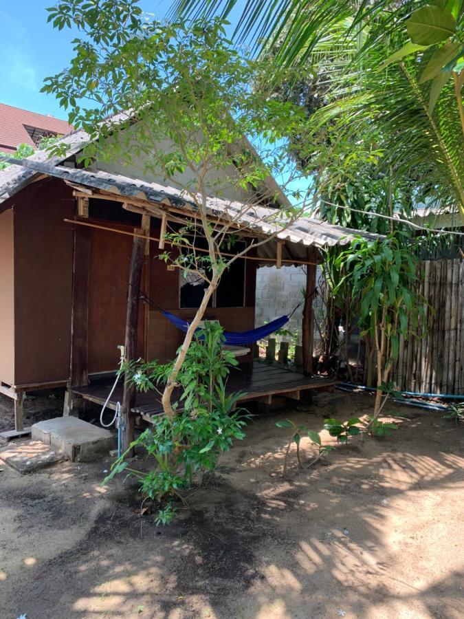 Montra Long Beach Bungalows Ko Lanta Exterior foto
